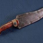 Leather sheath for knife